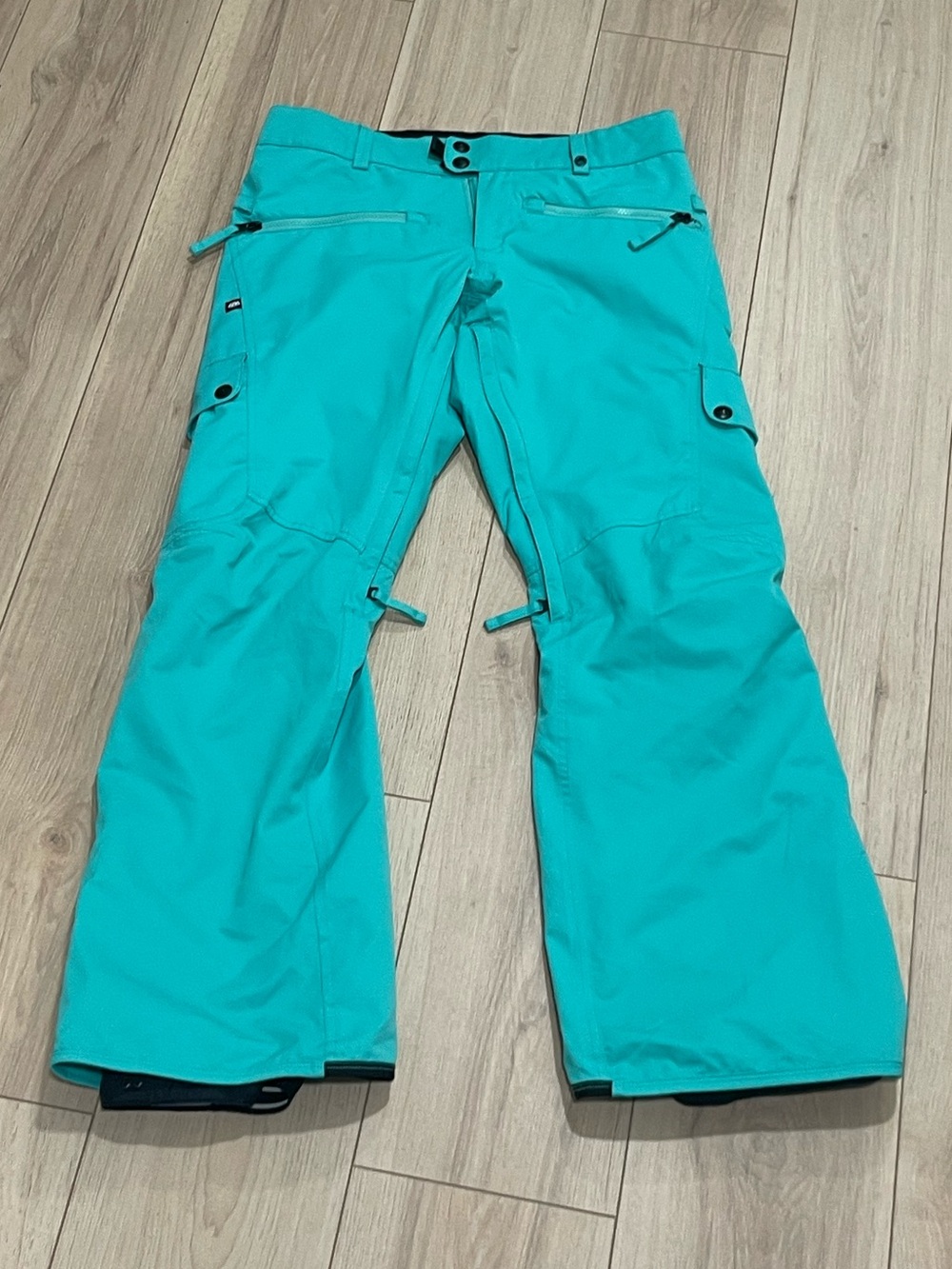 EUC Women’s Teal Snow/Ski Pants